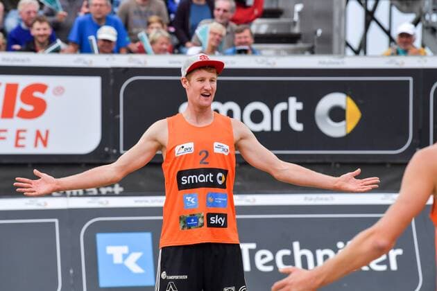 Deutsche smart Beach-Volleyball Meisterschaften Timmendorfer-Strand am 01.09.2017 Deutsche Beachvolleyball Meisterschaften 2017, Yannick Harms (2) und Philipp-Arne Bergmann (1) FOTO: TOM BLOCH xtbx