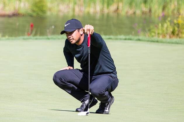 September 1, 2017; Norton, MA, USA; Jason Day lines a putt at the sixteenth green during the first round of the Dell Technologies Championship at TPC Boston. CSM PGA Golf Herren 2017: Dell Technologies Championship SEP 01 - ZUMAc04_ 20170901_zaf_c04_059 Copyright: xAnthonyxNesmithx