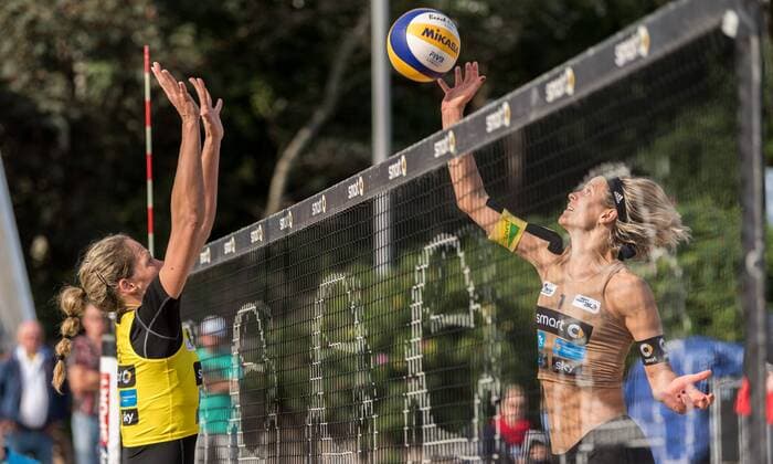 Bilder des Tages - SPORT Deutsche smart Beach-Volleyball Meisterschaften Timmendorfer-Strand am 02.09.2017 Tatjana Zautys (SV Winnenden Krutzkamboo), Laura Ludwig (Hamburger SV); Deutsche smart Beach-Volleyball Meisterschaften am 02.09.2017, Ahmann-Hager-Arena, Timmendorfer-Strand. xPWx