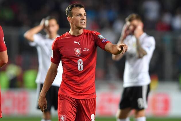 Vladimir Darida (CZE), Gestik,gibt Anweisungen, Aktion,Einzelbild,angeschnittenes Einzelmotiv,Halbfigur,halbe Figur. Fussball Laenderspiel, WM-Qualifikation, Tschechien (CZE)- Deutschland (GER) 1-2, am 01.09.2017, E D E N A R E N A PRAG