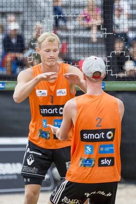 Philipp Arne Bergmann und Yannick Harms freuen sich Bergmann Harms vs Betzien Ehlers, Deutsche smart Beach-Volleyball Meisterschaften 2017, 01.09.17 Timmendorfer Strand Schleswig-Holstein Germany Copyright: xAgentur54Gradx xChristianxSchaffrathx