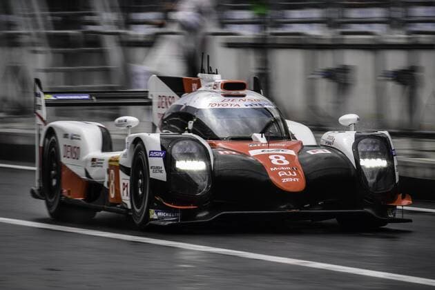 8 TOYOTA GAZOO RACING (JPN) TOYOTA TS050 HYBRID LMP1 ANTHONY DAVIDSON (GBR) KAZUKI NAKAJIMA (JPN) SEBASTIEN BUEMI (CHE) AUTOMOBILE : Endurance - WEC - Mexico - 01 09 2017 VisionSport Panoramic 