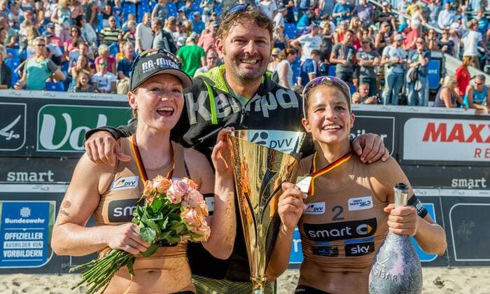 Deutsche smart Beach-Volleyball Meisterschaften Timmendorfer-Strand am 02.09.2017 Julia Sude (VfB Friedrichshafen), Chantal Laboureur (MTV Stuttgart ); Deutsche smart Beach-Volleyball Meisterschaften am 02.09.2017, Ahmann-Hager-Arena, Timmendorfer-Strand. xPWx