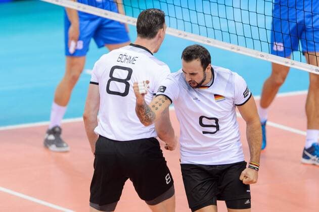 02.09.2017 - Krakow , TAURON Arena Krakow , siatkowka , LOTTO EuroVolley Poland 2017 , Serbia (niebieskie) - Niemcy (biale) , Serbia (blue) - Germany (white) N Z Gyorgy Grozer Fot. Mariusz Palczynski MPAimages.com NEWSPIX.PL --- Newspix.pl FRANCE OUT!  170902PAL028