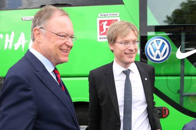 Tag der Niedersachsen 2017 Wolfsburg, Deutschland. 02.09.2017, 01-03.09.2017 Tag der Niedersachsen, Niedersachsen Ministerpräsident Stephan Weil, Geschäftsführer Dr. Tim Schumacher (VfL Wolfsburg) Wolfsburg