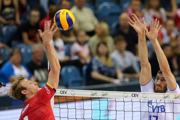 September 2, 2017 - Krakow, Poland - Sam Deroo (BEL), Maxim Mikhailov (RUS), during European Volleyball Championship semi-final match between Russia and Belgium in Krakow, Poland, on 2 September 2017. Russia team won 3-0 and goes to final. Russia v Belgium - European Volleyball Championship semi-final  - ZUMAn230 20170902_zaa_n230_545 Copyright: xFotoxOlimpikx