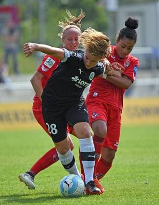 03.09.2017, xblx, Fussball 1.Bundesliga Damen, 1. FFC Frankfurt - 1. FC Koeln, emspor v.l. Meike Messmer (1.FC Köln), Lisa Ebert (1.FFC Frankfurt), Chaima Khammar (1.FC Köln) Frankfurt am Main