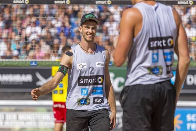 Clemens Wickler und Tim Holler freuen sich ueber einen Punkt. Holler Wickler vs Bergmann Harms, Halbfinale, Deutsche smart Beach-Volleyball Meisterschaften 2017, 03.09.17 Timmendorfer Strand Schleswig-Holstein Germany Copyright: xAgentur54Gradx xJohnxGarvex