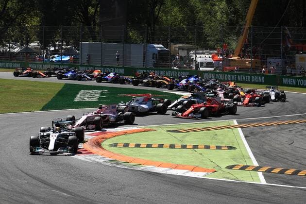 3rd September 2017, Autodromo Nazionale Monza, Monza; Italian Grand Prix, Race Day; Lewis Hamilton - Mercedes AMG Petronas F1 W08 EQ Energy+ leads race start xOctanex  ActionPlus11925434