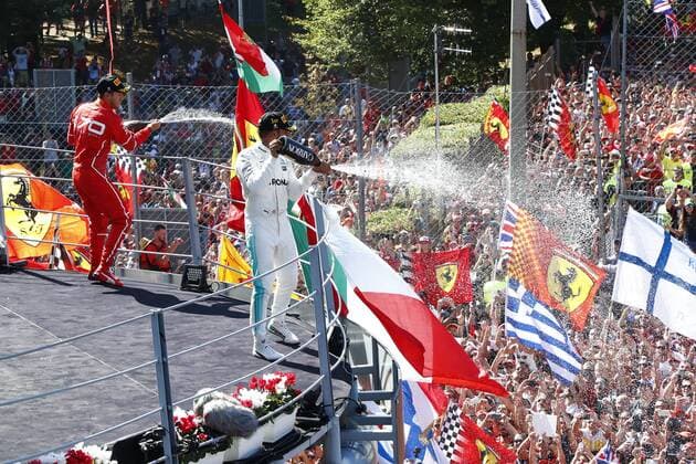 Motorsports: FIA Formula One World Championship WM Weltmeisterschaft 2017, Grand Prix of Italy, 44 Lewis Hamilton (GBR, Mercedes AMG Petronas F1 Team), 5 Sebastian Vettel (GER, Scuderia Ferrari), Monza Italy xHOCHxZWEIx