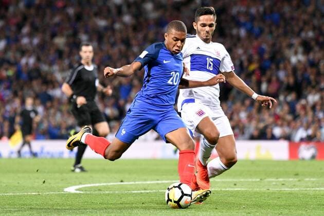20 Kylian MBAPPE (fra) - 15 Aldin Skenderovic (lux) FOOTBALL : France vs Luxembourg - Qualifications Coupe du Monde 2018 - 03 09 2017 AnthonyBIBARD FEP Panoramic 