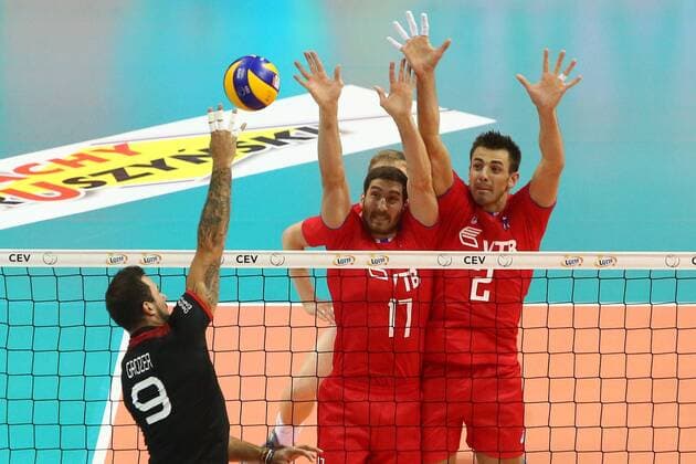 Volleyball EM, Finale, Deutschland - Russland KRAKOW, 03.09.2017 MISTRZOSTWA EUROPY W SIATKOWCE MEZCZYZN CEV 2017, 2017 CEV VOLLEYBALL European Championship EM Europameisterschaft - MEN FINAL NIEMCY - ROSJA, GERMANY - RUSSIA n z. GYORGY GROZER, MAXIM MIKHALOV, ILIA VLASOV FOTO: TOMASZ MARKOWSKI NEWSPIX.PL --- Newspix.pl FRANCE OUT!  2017090330