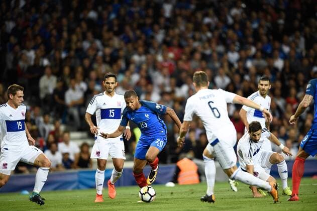 Kylian Mbappe (fr) FOOTBALL : France vs Luxembourg - Match de Qualification Coupe du Monde 2018 - Toulouse - 03 09 2017 ThierryBreton Panoramic 