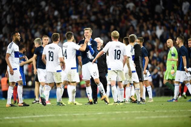 Bilder des Tages - SPORT Joie fin de match des joueurs du Luxembourg FOOTBALL : France vs Luxembourg - Match de Qualification Coupe du Monde 2018 - Toulouse - 03 09 2017 ThierryBreton Panoramic 