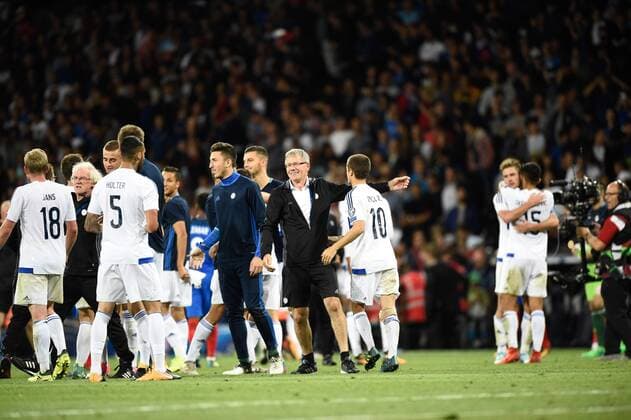 Joie fin de match des joueurs du Luxembourg FOOTBALL : France vs Luxembourg - Match de Qualification Coupe du Monde 2018 - Toulouse - 03 09 2017 ThierryBreton Panoramic 