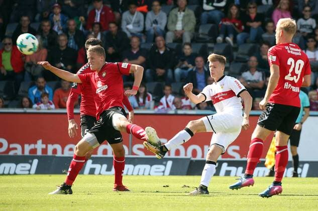 SG Sonnenhof Großaspach - VfB Stuttgart Deutschland, Stuttgart, 03.09.2017, 1. Fussball-Bundesliga, Saison 2017 2018, Testspiel, SG Sonnenhof Großaspach - VfB Stuttgart: mi. Dzenis Burnic (VfB Stuttgart).