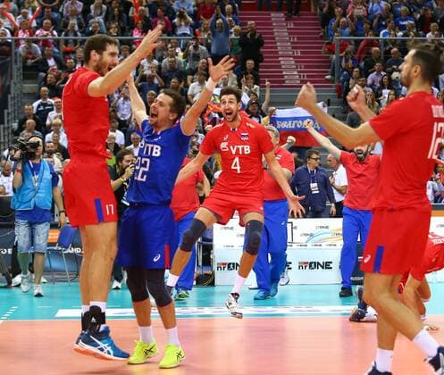 KRAKOW, 03.09.2017 MISTRZOSTWA EUROPY W SIATKOWCE MEZCZYZN CEV 2017, 2017 CEV VOLLEYBALL European Championship EM Europameisterschaft - MEN FINAL NIEMCY - ROSJA, GERMANY - RUSSIA n z. RADOSC REPREZENTANTOW ROSJI PO ZDOBYCIU MISTRZOSTWA EUROPY ROMAN MARTYNYUK, ARTEM VOLVICH FOTO: TOMASZ MARKOWSKI NEWSPIX.PL --- Newspix.pl FRANCE OUT!  2017090340
