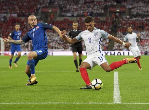 England v Slovakia 2018 FIFA World Cup WM Weltmeisterschaft Fussball Qualifying Alex Oxlade-Chamberlain of England and Vladimir Weiss of Slovakia during the 2018 FIFA World Cup Qualifying match at Wembley Stadium, London Copyright: xAlanxStanfordx FIL-10615-0017 UK Newspapers OUT