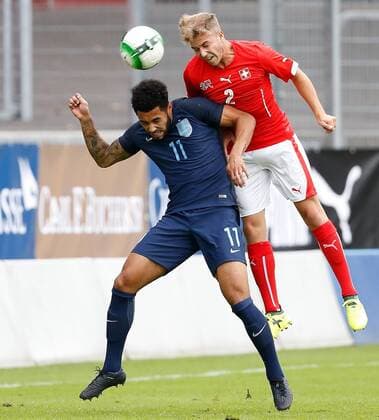 04.09.2017 Schützenwiese Winterthur , SCHWEIZ , Saison 2017 2018 Herren Fussball U20 Schweiz - England Andre Green (li,England U20) gegen Elia Alessandrini (Schweiz U20) 
