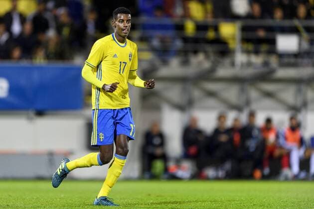 170905 Sveriges Alexander Isak under fotbollsmatchen i kvalet till U21 U 21 EM mellan Sverige och Cypern den 5 september 2017 i Falkenberg.  Copyright: KRISTERxANDERSSON BB170905KA017