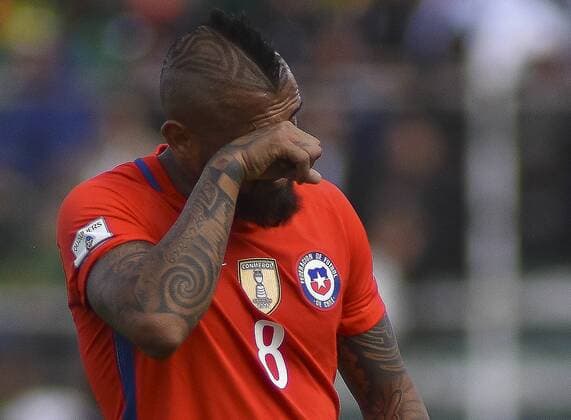 Futbol, Bolivia vs Chile. Eliminatorias al mundial de Rusia 2018. El Jugador de Chile Arturo Vidal durante el partido contra Bolivia por las clasificatorias al mundial de Rusia 2018 en el Estadio Hernando Sales La Paz, Bolivia 05 09 2017 Agencia Apg Photosport Football, Bolivia vs Chile. World Cup qualifiers 2018. The Chilean Arturo Vidal during the game against Bolivia by the qualifiers to the 2018 World Cup in Estadio Hernando Sales La Paz, Bolivia 05 09 2017 Agencia Apg Photosport Bolivia vs Chile, clasificatorias Mundial Rusia 2018. 
