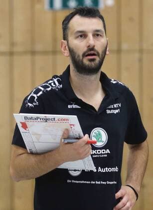 Herxheim , Volleyball Bundesliga Testspiel , Allianz MTV Stuttgart vs. VC Wiesbaden , Trainer Giannis Athanasopoulos ( Allianz )