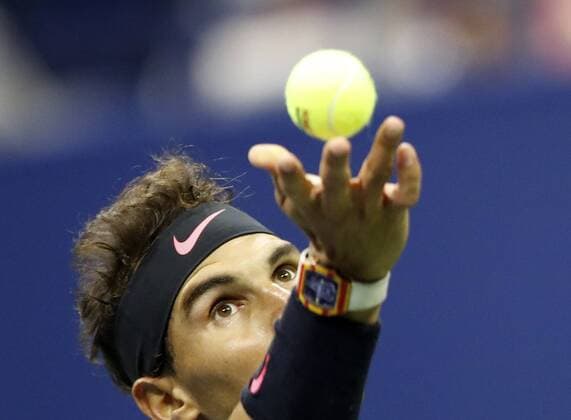 (170909) -- NEW YORK, Sept. 9, 2017 -- Rafael Nadal of Spain serves to Juan Martin del Potro of Argentina during the men s singles semifinal match at the 2017 U.S. Open in New York, the United States, Sept. 8, 2017. Rafael Nadal won 3-1 to enter the final. ) (SP)US-NEW YORK-TENNIS-US OPEN QinxLang 