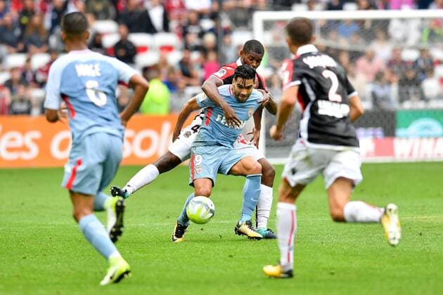 04 Santos MARLON (nice) - 09 RADAMEL FALCAO (mon) FOOTBALL : Nice vs Monaco - Ligue 1 - 09 09 2017 FEP Panoramic 