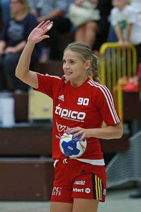 09.09.2017, xavx, Handball Damen, HSG Bensheim-Auerbach - Bad Wildungen Vipers, emspor, v.l. Bogna Sobiech (HSG Bensheim Auerbach Flames) Bensheim-Auerbach *** 09 09 2017 Handball women HSG Bensheim Auerbach Bath Wildungen Vipers emspor v l Bogna Sobiech HSG Bensheim Auerbach Flames Bensheim Auerbach