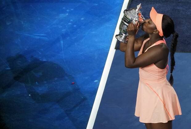 Sloane Stephens of the United States reacts as she gets the trophy after she defeated Madison Keys of the United States in straight sets to win the US Open Championship in Arthur Ashe Stadium at the 2017 US Open Tennis Championships at the USTA Billie Jean King National Tennis Center in New York City on September 9, 2017.  NYP20170909915 RAYxSTUBBLEBINE