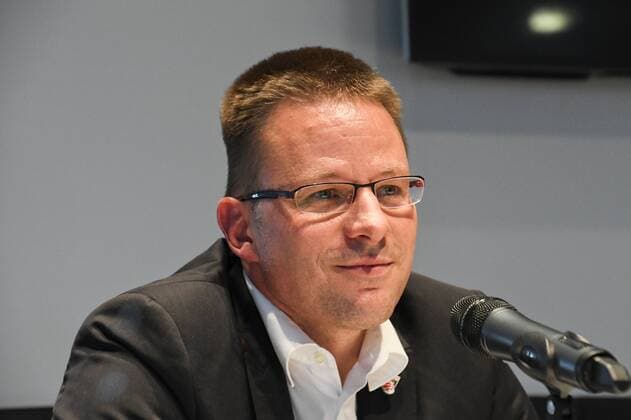 10.09.2017 - Basketball - Saison 2017 2018 - Pressekonferenz Saisonauftakt - Brose Baskets Bamberg - HMI - Rolf Beyer (Geschäftsführer Brose Bamberg) während der Pressekonferenz.