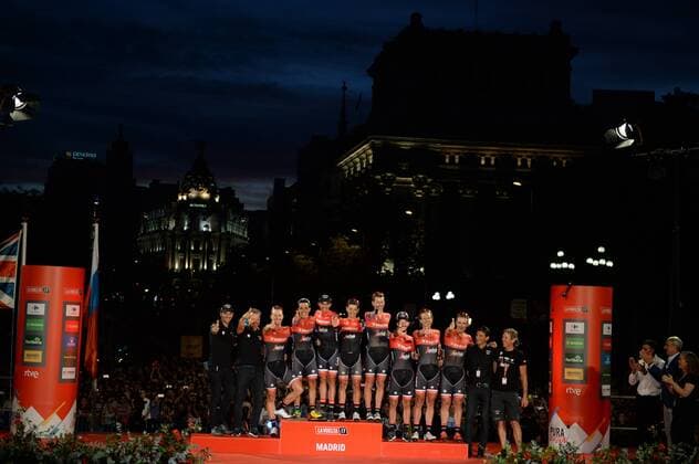 10-09-2017 Vuelta A Espana; Tappa 21 Arroyomolinos - Madrid; 2017, Trek - Segafredo; Contador, Alberto; Basso, Alessandro; Guercilena, Luca; Madrid; 