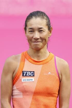 Kimiko Date (JPN), SEPTEMBER 12, 2017 - Tennis : Japan Women s Open Tennis 2017 singles 1st round match between Aleksandra Krunic - Kimiko Date at Ariake Tennis Park in Tokyo, Japan. Noxthirdxpartyxsales  (umqa055777)