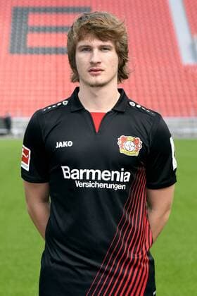 Fußball, GER, 1.BL, Porträttermin 2017 2018, Bayer Leverkusen: Tin Jedvaj (LEV). Einzelbild, Portrait, Porträt.