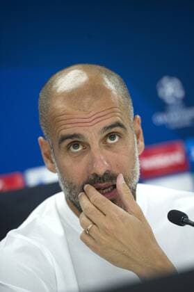 12-09-2017 VOETBAL: PERSCONFERENTIE MANCHESTER CITY: ROTTERDAM Josep Pep Guardiola Foto: SCS Michel Utrecht xVIxVIxImagesx xSoenarxChamidxsportfotografiexIVx 8725419