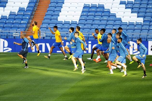 Apoel FC s players participate in a trainign session at the Santiago Bernabeu stadium in Madrid, Spain, 12 September 2017. Apoel FC will face Real Madrid tomorrow for the first round of the UEFA Champions League. Apoel FC s training session !ACHTUNG: NUR REDAKTIONELLE NUTZUNG!  Copyright: xJavierxLopezx MAD006 20170912-636408451968125938