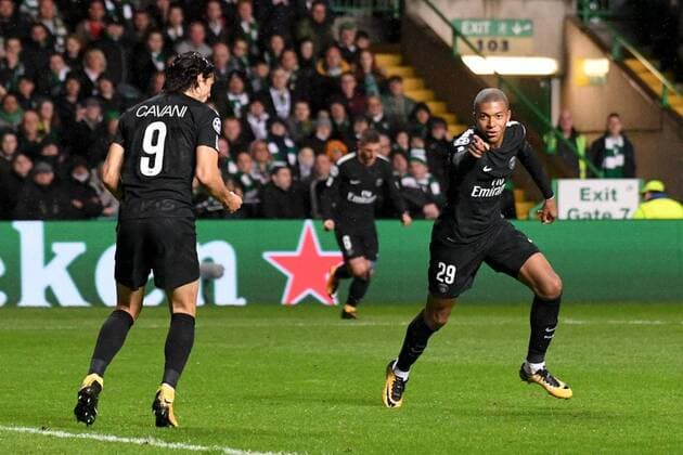 09 EDINSON CAVANI (psg) - 29 KYLIAN MBAPPE (psg) - JOIE FOOTBALL : Celtic Glasgow vs Paris SG - Ligue des Champions - 12 09 2017 AnthonyBIBARD FEP Panoramic 