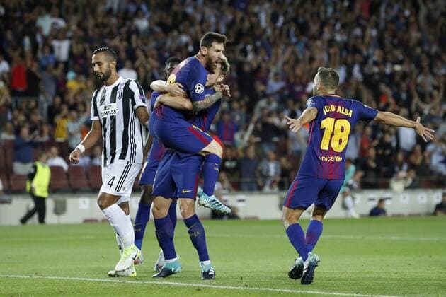 (L-R) Medhi Benatia of Juventus FC, Ousmane Dembele of FC Barcelona Barca Lionel Messi of FC Barcelona, Ivan Rakitic of FC Barcelona, Jordi Alba of FC Barcelona during the UEFA Champions League group D match between FC Barcelona and Juventus FC on September 12, 2017 at the Camp Nou stadium in Barcelona, Spain. UEFA Champions League 2017 2018 xVIxVIxImagesx xMauricexvanxSteenxIVx 8727033