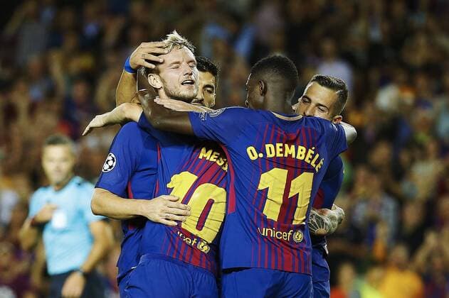 FC Barcelona Barca s Croatian midfielder Ivan Rakitic (L) jubilates the second goal against Juventus during the UEFA Champions League match between FC Barcelona and Juventus FC in Barcelona, Catalonia, Spain, 12 September 2017. FC BARCELONA VS. JUVENTUS FC !ACHTUNG: NUR REDAKTIONELLE NUTZUNG!  Copyright: xAlejandroxGarciax BCN032 20170912-636408510839464320