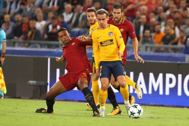 12th September 2017, Stadio Olimpic, Rome, Italy; UEFA Champions League between AS Roma versus Club Atletico de Madrid Antoine Griezmann is challenged by Nunes Jesus ; the game ended on a 0-0 draw  ActionPlus11929536