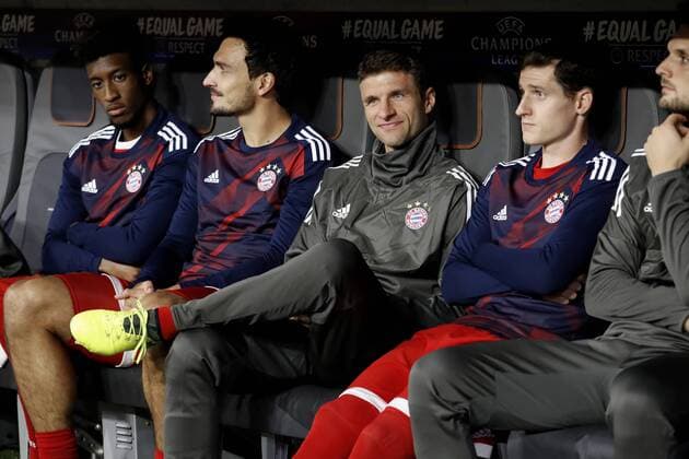 MUELLER Thomas Team FC Bayern Muenchen auf der Ersatzbank mit HUMMELS Mats und RUDY Sebastian Champions League Gruppe B Saison 2017-2018 Spiel FC Bayern Muenchen-RSC Anderlecht Am 12. September 2017 in der Allianz Arena in Muenchen