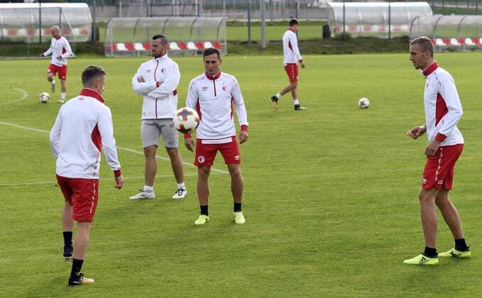 Fußball, EL, Slavia Prag Training Players in action during the SK Slavia Praha training session prior to the UEFA Europa League match between SK Slavia Praha and Maccabi Tel Aviv FC, in Prague, Czech Republic, on September 13, 2017. (CTKxPhoto MichalxKrumphanzl) CTKPhotoP201709130393001  kru 1