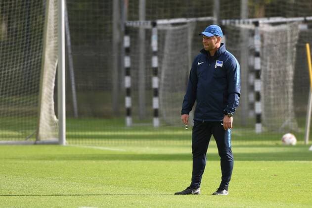 Bilder des Tages - SPORT Fussball, Herren, UEFA Euroleague, Saison 2017 18, Hertha BSC, Training, Cheftrainer Pal Dardai (Hertha BSC), 13.09.17, Copyright: xMichaelxHundtx xMatthiasxKochx