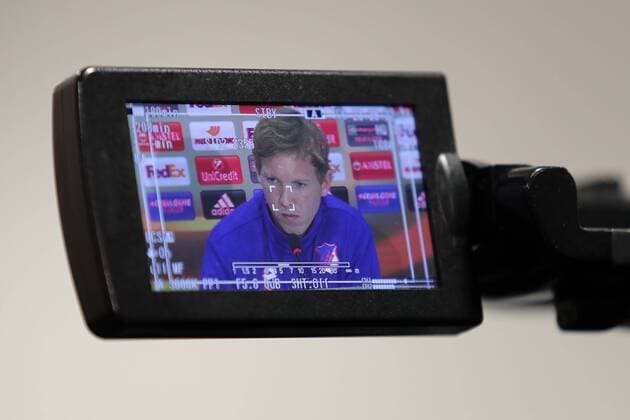 Julian Nagelsmann (Trainer, Cheftrainer, Hoffenheim), Einzelbild, Aktion, Action, bei der Pressekonferenz am Vortag des Spiels, Abschlusspressekonferenz, PK, press conference PK Pressekonferenz Pressetermin, Medientermin, Blick durch die Kamera, Fussball, UEFA Europa League, MD-1, TSG 1899 Hoffenheim - SC Braga,