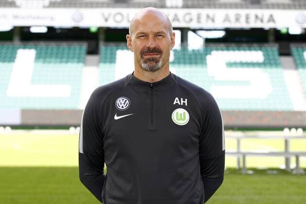 Andreas Hilfiker (Torwarttrainer) Fußball Fussball DFL erste 1.Bundesliga Herren Saison 2017 2018 13.09.2017 VfL Wolfsburg Porträttermin Porträt, Vorstellung, Präsentation, Pressetermin