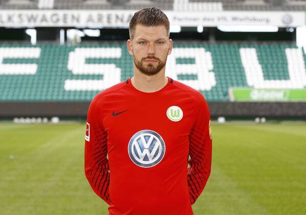 Max Gruen (20, Wolfsburg) Fußball Fussball DFL erste 1.Bundesliga Herren Saison 2017 2018 13.09.2017 VfL Wolfsburg Porträttermin Porträt, Vorstellung, Präsentation, Pressetermin