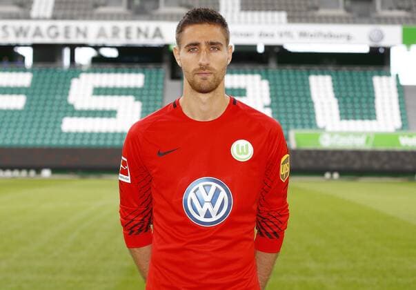 Koen Casteels (1, Wolfsburg) Fußball Fussball DFL erste 1.Bundesliga Herren Saison 2017 2018 13.09.2017 VfL Wolfsburg Porträttermin Porträt, Vorstellung, Präsentation, Pressetermin