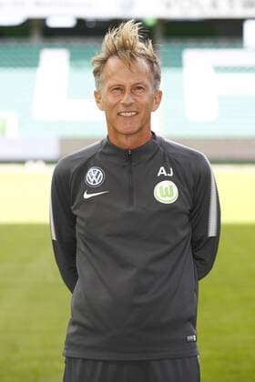 Andries Jonker (Trainer, Wolfsburg) Fußball Fussball DFL erste 1.Bundesliga Herren Saison 2017 2018 13.09.2017 VfL Wolfsburg Porträttermin Porträt, Vorstellung, Präsentation, Pressetermin