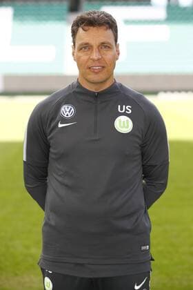 Uwe Speidel (Co-Trainer, Wolfsburg) Fußball Fussball DFL erste 1.Bundesliga Herren Saison 2017 2018 13.09.2017 VfL Wolfsburg Porträttermin Porträt, Vorstellung, Präsentation, Pressetermin