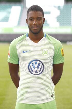 Riechedly Bazoer (6, Wolfsburg) Fußball Fussball DFL erste 1.Bundesliga Herren Saison 2017 2018 13.09.2017 VfL Wolfsburg Porträttermin Porträt, Vorstellung, Präsentation, Pressetermin